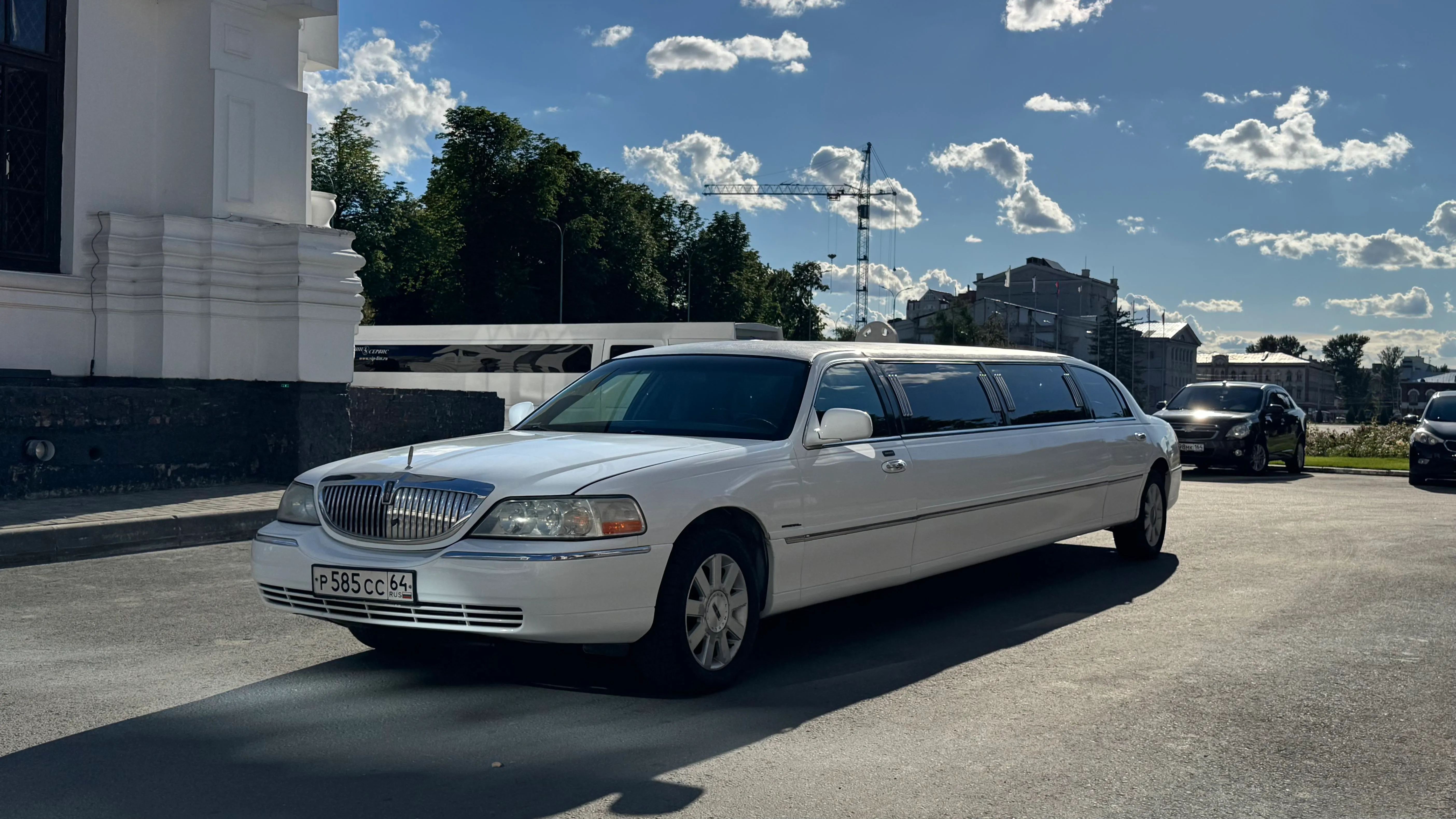 Лимузин VIP-LIM сбоку